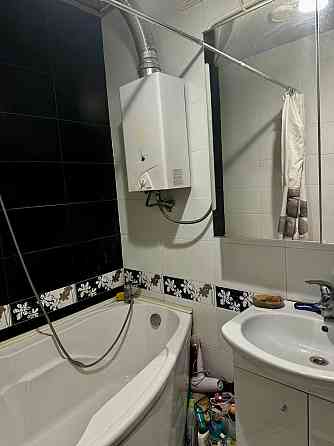 Киевский район, Шахтерская площадь, Донецк Сити, Улица Артема 3 этаж в сталинке Донецк