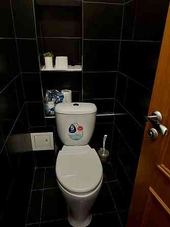 Киевский район, Шахтерская площадь, Донецк Сити, Улица Артема 3 этаж в сталинке Донецк