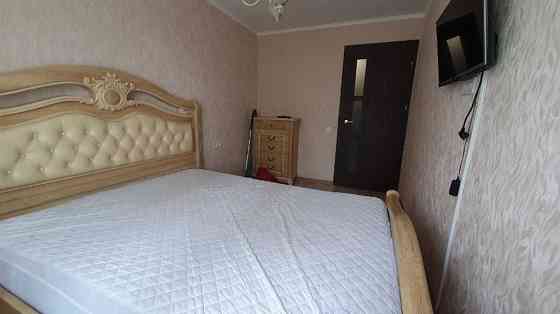 Сдам аккуратную двухкомнатную квартиру в Ленинском районе по улице Днепродзержинского. Донецк