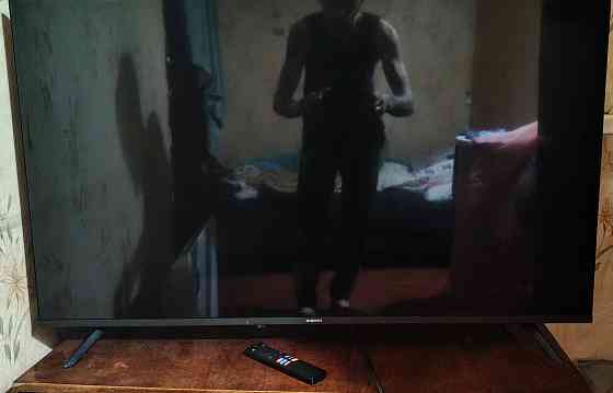 Продам телевизор, в идеальном состоянии . в подарок отдам крепление на стену .Xlaoml TV A Series 43 Горловка