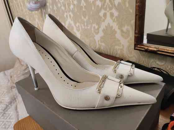 Продам белые туфли, Италия Донецк