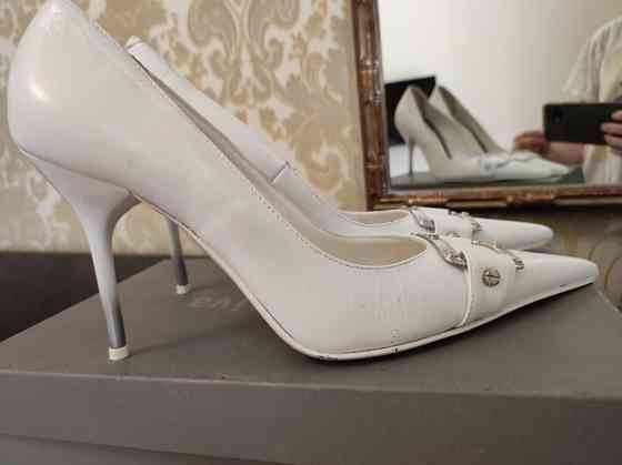 Продам белые туфли, Италия Донецк