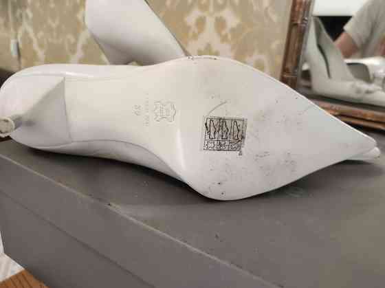 Продам белые туфли, Италия Донецк