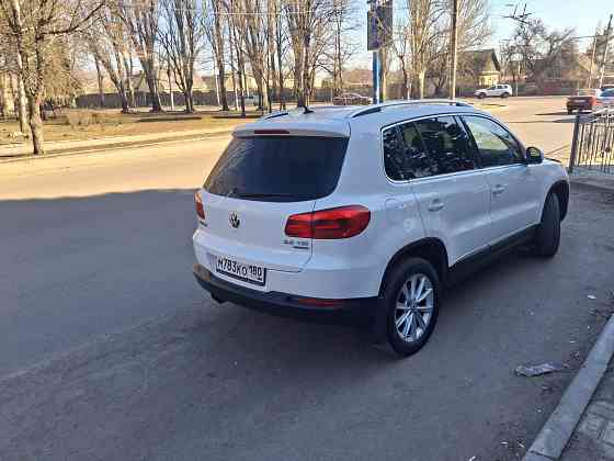 Продам фольксваген тигуан в отличном состоянии. Макеевка