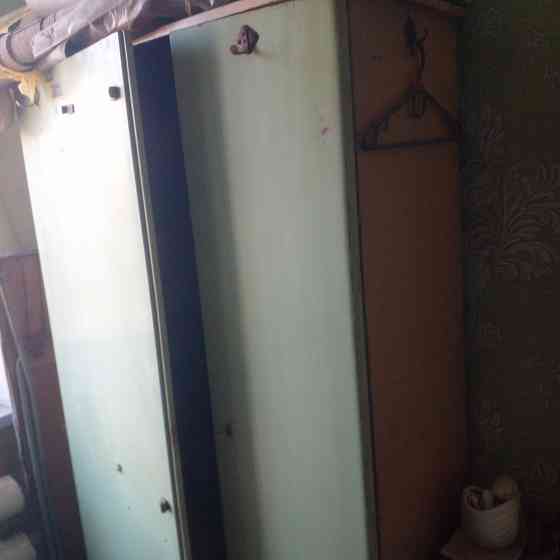 Продам немецкий шкаф Донецк