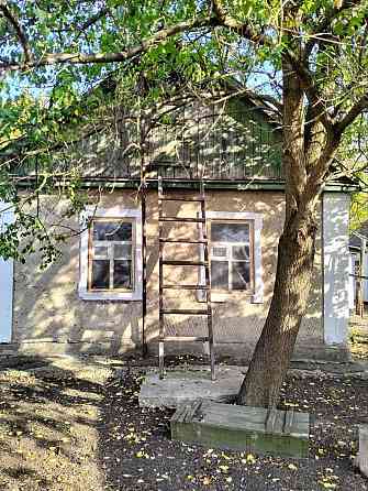 Продаётся с гаражом большой дом в Куйбышевском районе Донецк