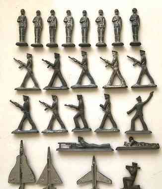 Куплю игрушки ссср,солдатики,машинки,технику. Донецк