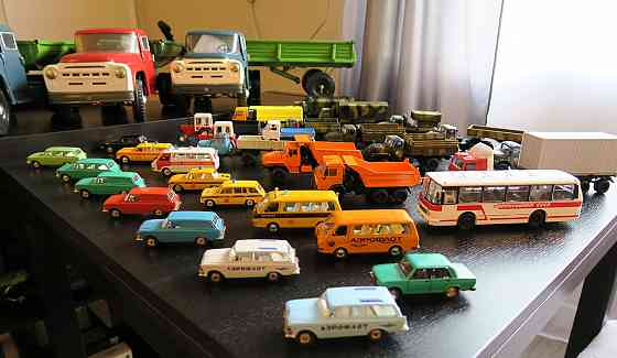 Куплю игрушки ссср,солдатики,машинки,технику. Донецк