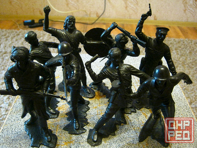 Куплю игрушки ссср,солдатики,машинки,технику. Донецк - изображение 6