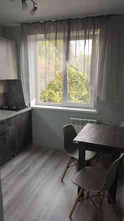 Продам 2-х комнатную квартиру с новым ремонтом,мебелью и техникой Луганск