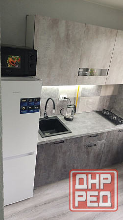 Продам 2-х комнатную квартиру с новым ремонтом,мебелью и техникой Луганск - изображение 1