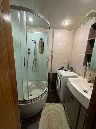 Продается 3к кв с мебелью и техникой комнаты раздельные Макеевка