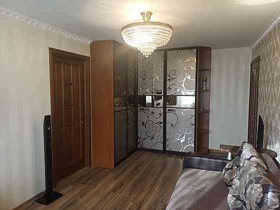 Продам 2-х комнатную квартиру с гаражом, ориентир Конти Донецк