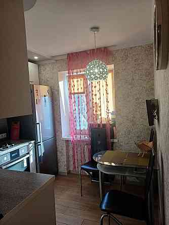 Продам 2-х комнатную квартиру с гаражом, ориентир Конти Донецк