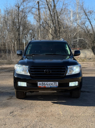Продам Toyota Land Cruiser 200 Донецк