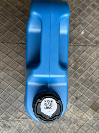 Продам масло 10 w-40 4 литра Донецк