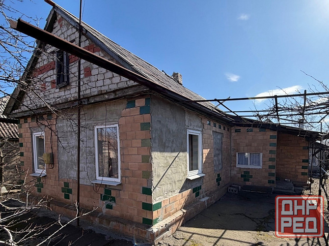 Продам дом с газом, 82 м.кв., участок 16 соток - г. Харцызск, ул. Колхозная Харцызск - изображение 1