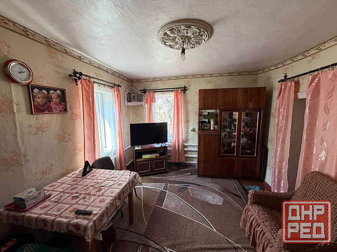 Продам дом с газом, 82 м.кв., участок 16 соток - г. Харцызск, ул. Колхозная Харцызск - изображение 2