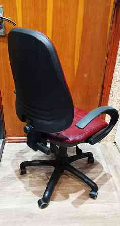 Комп. кресло, кожа. Донецк