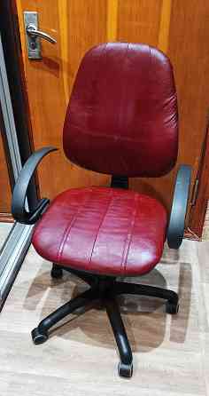 Комп. кресло, кожа. Донецк