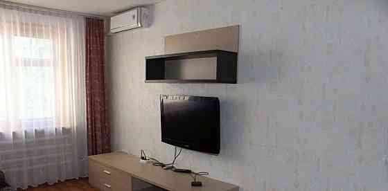 Сдаю двух-комнатную квартиру 52.0 м² этаж 2/9 город Донецк, Калининский район Донецк