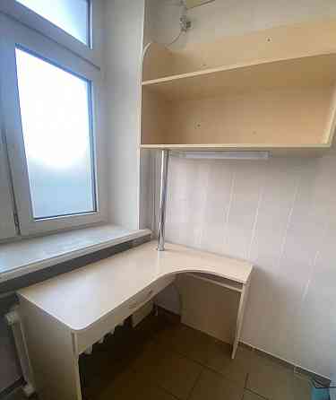 Стол угловой с подвесной полкой 5000 р. Донецк