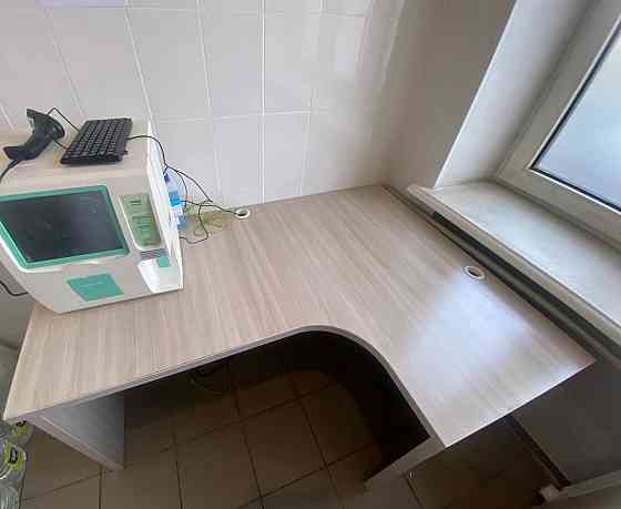 Стол угловой 4500 р. Донецк