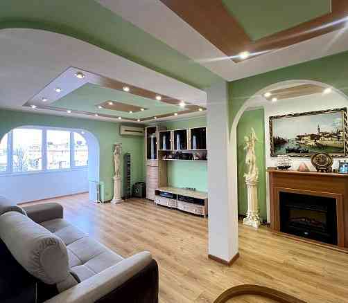 Продам 2к.кв. Ворошиловский р-н. Ориентир д.б "Кальмиус". пр.Комсомольского. Донецк