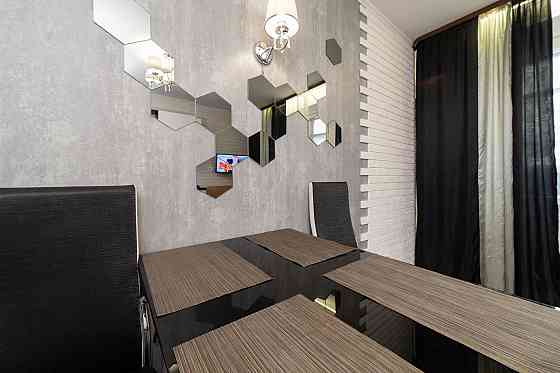 Сдаётся трёхкомнатная квартира на площади Буденного, Донецк Донецк