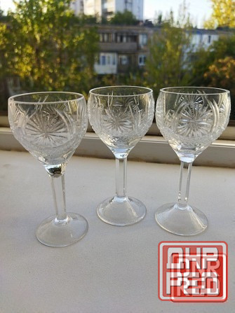 Набор хрустальных рюмочек на ножке ссср Донецк - изображение 3