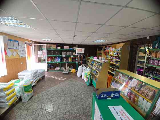 Продаётся зоомагазин в г.Торез Торез