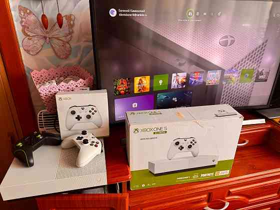 Продам Xbox One S 1ter Макеевка