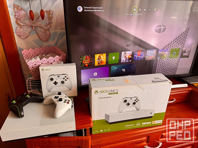 Продам Xbox One S 1ter Макеевка - изображение 1