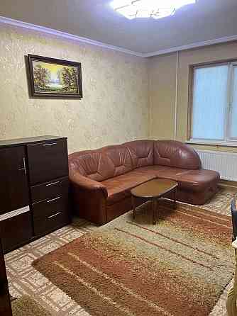 3-х комнатная квартира (пл. Бакинских Комиссаров). Хороший торг! Донецк