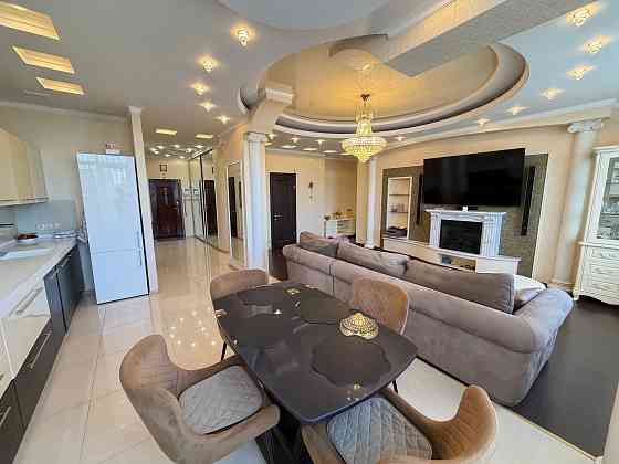 Продам 3к.кв. 107 м² светлую с ремонтом Панфилова Новострой Донецк