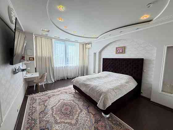 Продам 3к.кв. 107 м² светлую с ремонтом Панфилова Новострой Донецк