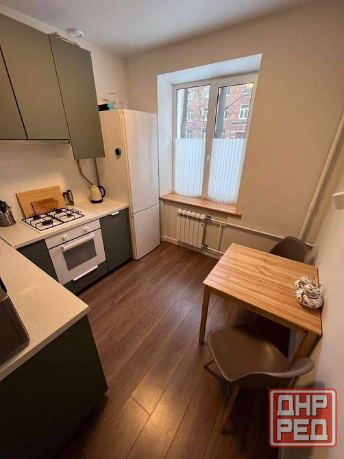 Сдаю двухкомнатную квартиру 56.0 м² этаж 1/5 город Донецк, Ворошиловский район, Щорса, Парк Кованых Донецк - изображение 1