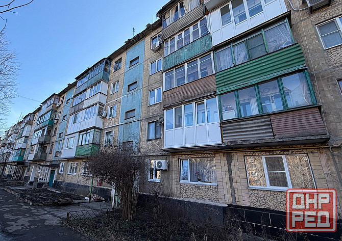 Продам 2-х комн. кв., 2/5 эт., 43 м.кв. - Макеевка, квартал Шахтёрский, маг. Бам Макеевка - изображение 1