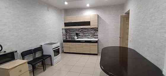 Сдаётся трёхкомнатная квартира на Золотом Кольце, Ворошиловский район Донецка Донецк