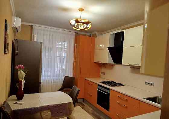 Сдается двухкомнатная квартира в Пролетарском районе Донецка, ул. Прожекторная Донецк