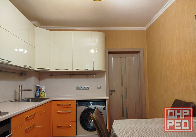 Сдается двухкомнатная квартира в Пролетарском районе Донецка, ул. Прожекторная Донецк - изображение 1