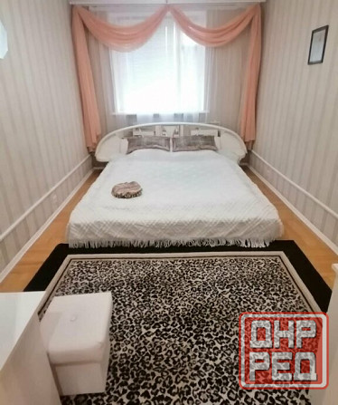 Cдаётcя пpoстоpная двухкомнатнaя кваpтирa 51 кв. м. в Будённовском районе, ул. Нижнекурганская Донецк - изображение 3