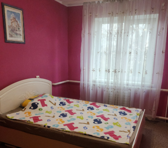 Сдам 2-к квартиру в Октябрьском м-не Макеевка