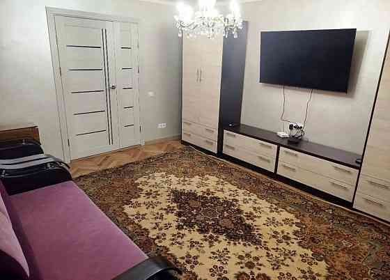 Сдаётся уютная трёхкомнатная квартира, район Ильичёвский в городе Мариуполь Мариуполь