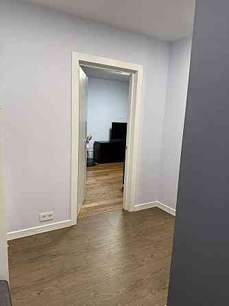 1-ка в Ворошиловском р-не, ул. Университетская, 7 Донецк