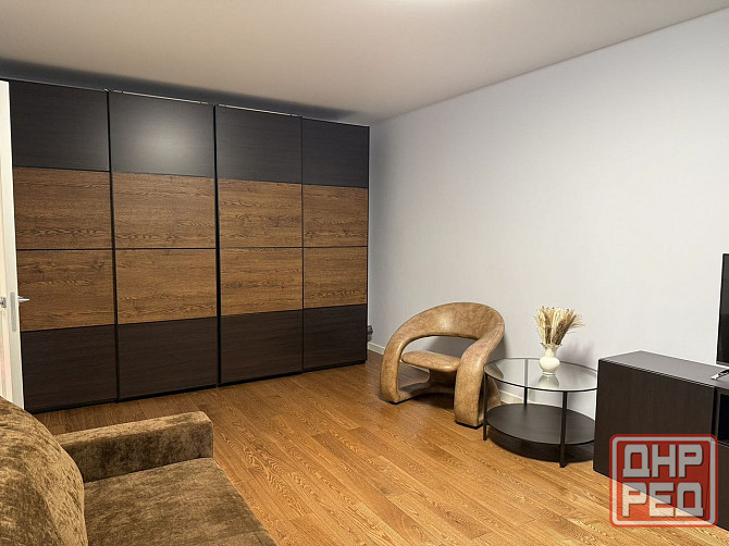 1-ка в Ворошиловском р-не, ул. Университетская, 7 Донецк - изображение 2