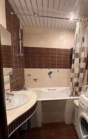 Сдаю двухкомнатную квартиру 64.0 м² этаж 3/9 Буденовский район, район Онкологии Донецк