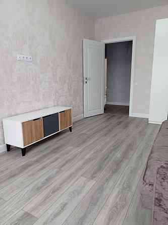 Сдается отличная двухкомнатная квартира с евроремонтом общая площадь 78. Тёплые полы. Донецк