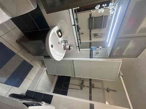 в долгосрочную аренду предлагается однокомнатная квартира, в кировском районе города донецка. Донецк