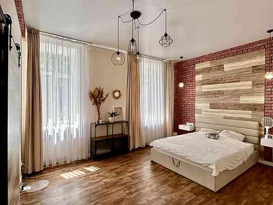 Продам добротный дом в центре Макеевка